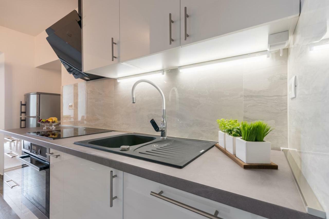 Apartments Vila Dk Malinska Dış mekan fotoğraf