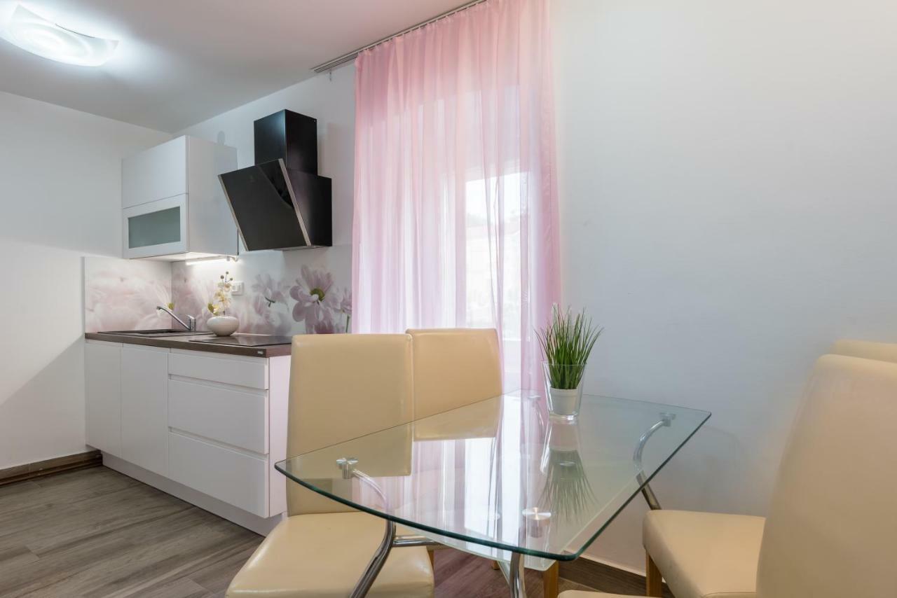 Apartments Vila Dk Malinska Dış mekan fotoğraf