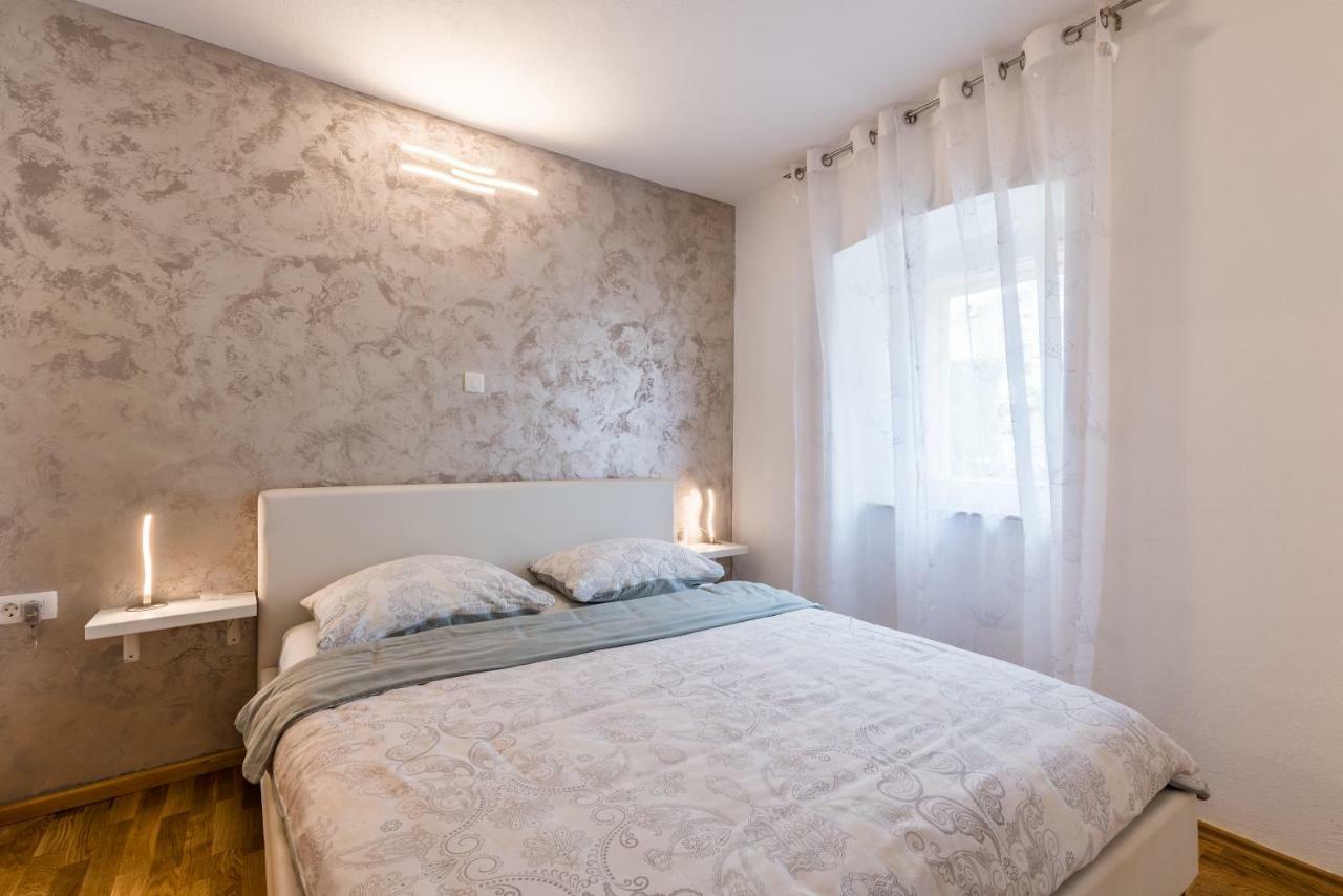 Apartments Vila Dk Malinska Dış mekan fotoğraf
